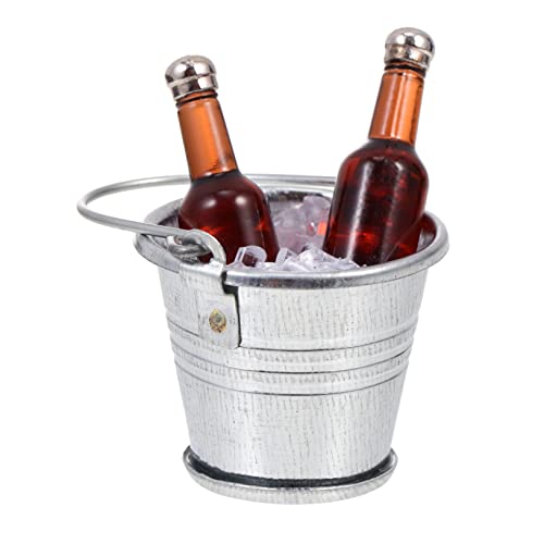 HOODANCOS 1 Satz Dekoratives Miniatur Bier Set für Puppenhäuser mit Eimer und Flaschen Accessoire für Mikrolandschaften und Fotodekoration Bierliebhaber von HOODANCOS