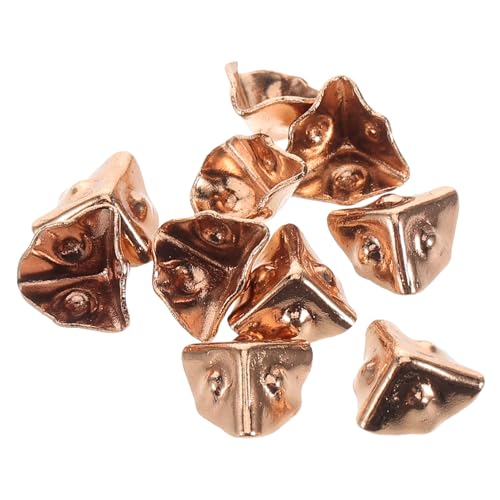 HOOTNEE 10 Stück Mini Koffer Eckenschutz für DIY Puppenhaus Zubehör Metall Ecken für Schmuckkisten und Dekorationsboxen Einfache und Elegante Lösung für Handwerksprojekte HOOTNEE 10 Stück Mini Koffer Eckenschutz für DIY Puppenhaus Zubehör Metall Ecken für Schmuckkisten und Dekorationsboxen Einfache und Elegante Lösung für Handwerksprojekte von HOOTNEE