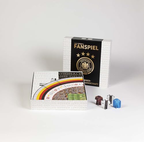 Hutter Trade | Das Original-Fanspiel Männer-Nationalmannschaft | Fußball Quiz | UEFA Euro 2024 DFB Brettspiel | Fussball Spiele | Fußball Geschenke Fans | Fussball Quiz | Für 2-4 Spieler ab 14 Jahren Hutter Trade | Das Original-Fanspiel Männer-Nationalmannschaft | Fußball Quiz | UEFA Euro 2024 DFB Brettspiel | Fussball Spiele | Fußball Geschenke Fans | Fussball Quiz | Für 2-4 Spieler ab 14 Jahren von Huch & Friends