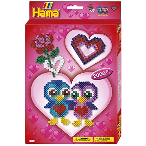 Hama Perlen 3438 Geschenk-Set Love mit ca. 2.000 bunten Midi Bügelperlen mit Durchmesser 5 mm, Stiftplatte, inkl. Bügelpapier, kreativer Bastelspaß für Groß und Klein von Hama