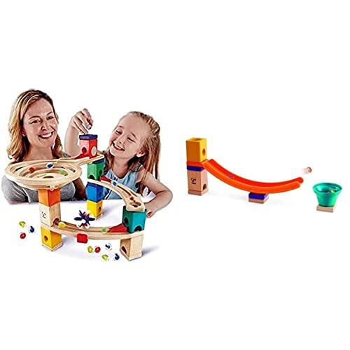 Hape E6021 Starter Set Quadrilla, Kugelbahn mit 27 Bauteilen aus Holz und 30 Murmeln, ab 4 Jahren & Hape E6023 - Mega Skatepark, Zubehör für Quadrilla Kugelbahnen, Murmel-Sprungchance von Hape International