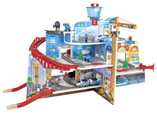 Hape Mega City Eisenbahn Set mit fünf Stockwerken und jeder Menge Zubehör von Hape