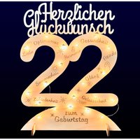 Leuchtender Aufsteller aus Holz zum 22. Geburtstag, mit 20 LEDs und gravierten Glückwünschen von Happygoods GmbH