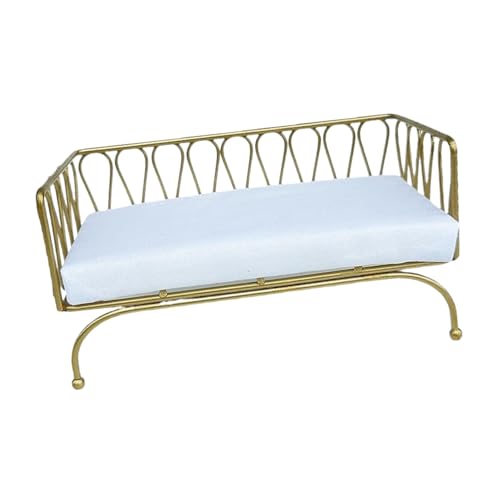 Harilla Miniatur-Sofa, Puppenhaus-Couch, Fotografie-Requisiten, Dekoration, Rollenspiel, Puppensofa, klassisches Zubehör, realistischer Metallstuhl, Gold Harilla Miniatur-Sofa, Puppenhaus-Couch, Fotografie-Requisiten, Dekoration, Rollenspiel, Puppensofa, klassisches Zubehör, realistischer Metallstuhl, Gold von Harilla