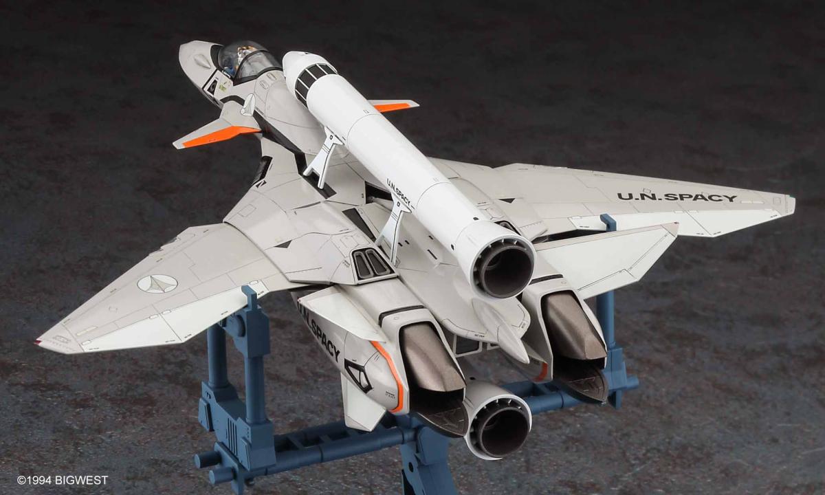 Vf-11B Thunderbolt W/Rocket Booster Macross Plus Vf-11B Thunderbolt W/Rocket Booster Macross Plus von Hasegawa