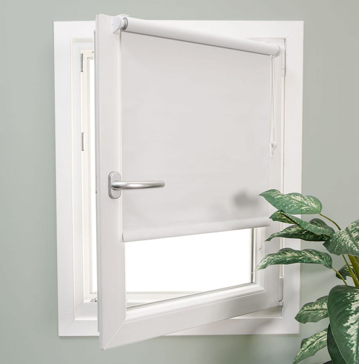 Hasta Multifix Verdunkelndes Rollo, White 120x159 Hasta Multifix Verdunkelndes Rollo, White 120x159 von Hasta
