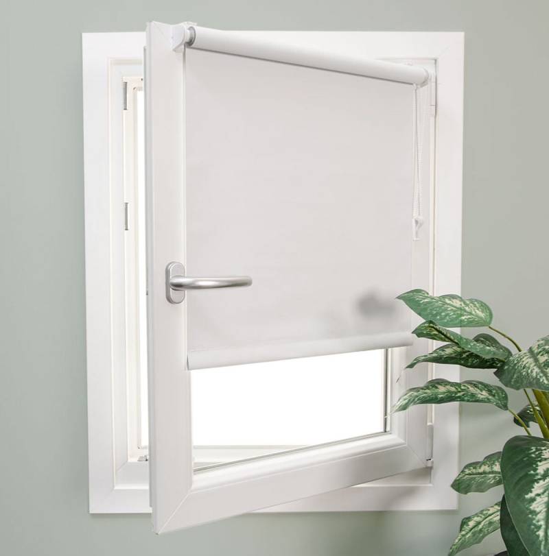 Hasta Multifix Verdunkelndes Rollo, White 120x159 von Hasta
