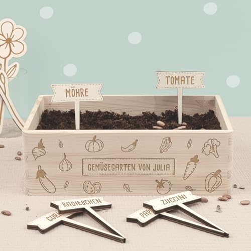 Personalisiertes Saatgut Anzuchtset für Kinder inkl. Samen und Pflanzenstecker mit Wunschgravur, Mini Gärtner Starter Kit, Garten Holzkiste, Gemüsegarten für Kinder (Gemüse, L (40x30x15cm)) von hellomini