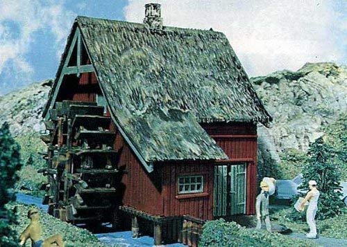 Spur H0 -- Bausatz Wassermühle von Heljan