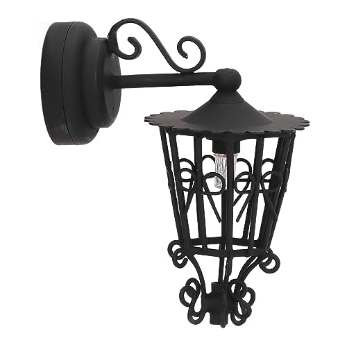 Puppenhaus-Wandlampe, Niedliche Mini-Tischlampe mit Magnet auf der Rückseite, Echtes Metall und Glas, 1/12 Puppenhaus-Dekoration, Ideal für Kinders, Metall Schwarz Puppenhaus-Wandlampe, Niedliche Mini-Tischlampe mit Magnet auf der Rückseite, Echtes Metall und Glas, 1/12 Puppenhaus-Dekoration, Ideal für Kinders, Metall Schwarz von Hiraith