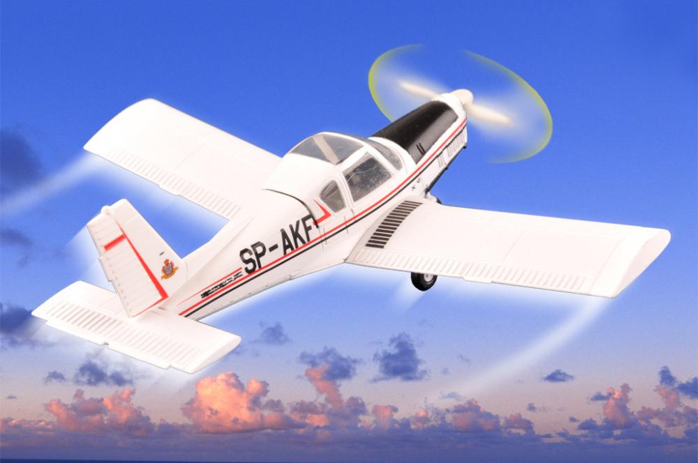 ZLIN Z-42M ZLIN Z-42M von HobbyBoss