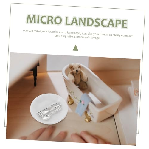 Hohopeti 8 Sätze Teiliges Miniatur Besteck aus Kindersicherem Material Mini Gabeln Löffel Messer und Teller für Puppenhaus Küchenzubehör Mini Hausgeschirr Dekoration von Hohopeti