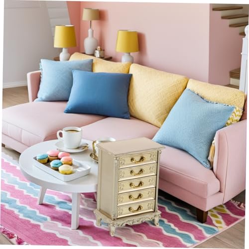 Hohopeti Puppenhaus Kommode Vintage Miniatur Möbel Kunststoff Retro Schubladenschrank für Spiel und Dekoration Realistische Details Langlebig und Kompatibel mit Puppenhausmöbeln Hohopeti Puppenhaus Kommode Vintage Miniatur Möbel Kunststoff Retro Schubladenschrank für Spiel und Dekoration Realistische Details Langlebig und Kompatibel mit Puppenhausmöbeln von Hohopeti