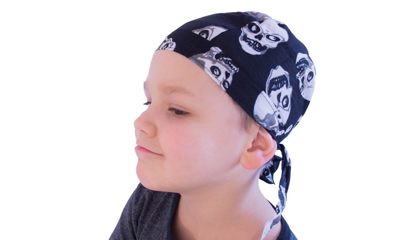 Bandana White Skull - Vorgeformtes Kopftuch im Totenkopfdesign Bandana White Skull - Vorgeformtes Kopftuch im Totenkopfdesign von Holzspielerei