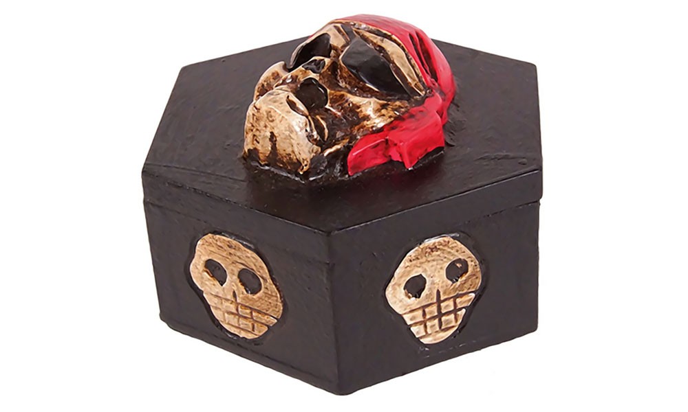 Totenkopf geschnitzt, 6eck-Box Totenkopf geschnitzt, 6eck-Box von Holzspielerei
