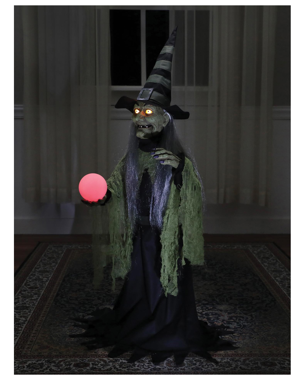 Hexe mit Wahrsagekugel Halloween Animatronic ➤ von Horror-Shop.com
