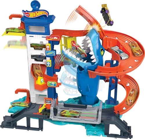 Hot Wheels Hai-Angriff Autorennbahn für Überraschungseffekte, inkl. 1 Spielzeugauto, Auto Spielzeug Aufzug, Spielzeug ab 4 Jahre, HDP06 von Hot Wheels