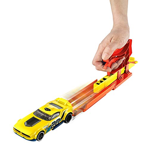 Hot Wheels FVM09 Pocket Launcher Spielset mit Auto, Mehrfarbig von Hot Wheels