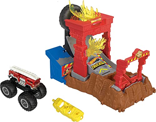 Hot Wheels Monster Trucks Arena Smashers 5-Alarm-Crash-Challenge-Spielset mit 5-Alarm-Truck und 1 kaputtgehendes Auto, HNB90 von Hot Wheels