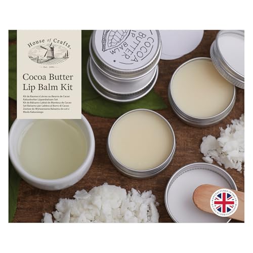 House of Crafts Kakaobutter Lippenbalsam, Single Craft Kit Set, Off White, inklusive 4 Lippenbalsamdosen, Candelillawachs, Kakaobutter, Sheabutter, Rizinusöl, Holzrührer, Anleitung (evtl. nicht in von House of Crafts
