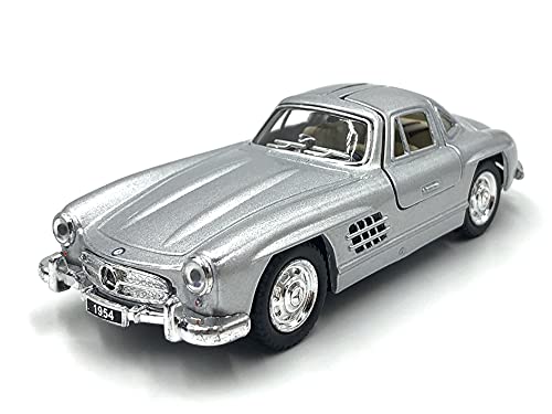 Modell im Maßstab 1:36 (300 sl Silver) von ICELAND