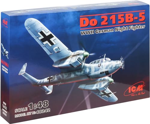 ICM 048242 Fighter Modellbausatz, schwarz von ICM