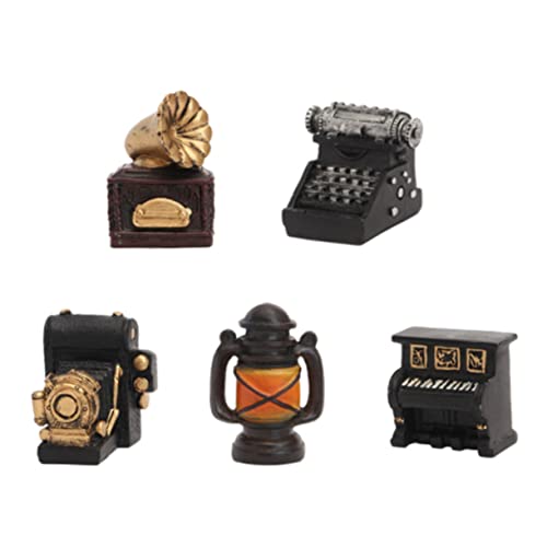 IMIKEYA 5Stücke Retro Möbel Zubehör Für Puppenhaus Dekorative Mini Figuren Wie Schreibmaschine Klavier Filmkamera Und Petroleumlampe DIY Projekte Und Kreative IMIKEYA 5Stücke Retro Möbel Zubehör Für Puppenhaus Dekorative Mini Figuren Wie Schreibmaschine Klavier Filmkamera Und Petroleumlampe DIY Projekte Und Kreative von IMIKEYA