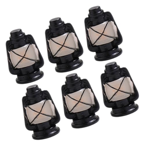 IMIKEYA 6 Stück Simulation Einer Pferdelaterne drinnen Zubehör für Feengärten Puppe Ornamente Fotorequisite aus Harz realistische Miniatur-Laternendekoration Black IMIKEYA 6 Stück Simulation Einer Pferdelaterne drinnen Zubehör für Feengärten Puppe Ornamente Fotorequisite aus Harz realistische Miniatur-Laternendekoration Black von IMIKEYA