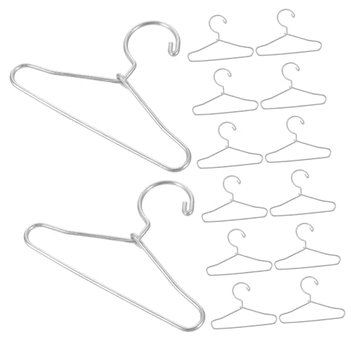 INOOMP 20 Stück Mini -Hanger -Modell Miniatur-Kleiderbügel für Puppen Puppen-Accessoire-Aufhänger Mini-Kleiderbügel-Dekore Puppengarderobe Kleiderbügel Puppenkleiderbügel Eisen INOOMP 20 Stück Mini -Hanger -Modell Miniatur-Kleiderbügel für Puppen Puppen-Accessoire-Aufhänger Mini-Kleiderbügel-Dekore Puppengarderobe Kleiderbügel Puppenkleiderbügel Eisen von INOOMP