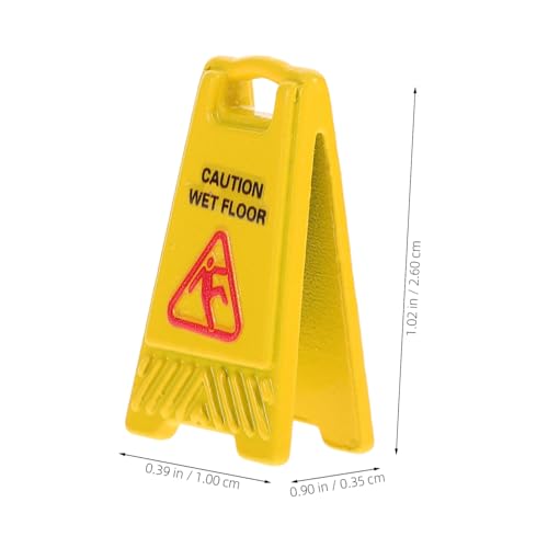 INOOMP Miniatur Warnschild Achtung Nasser Boden für Kreative Szenen und Fotorequisiten Gelbes Sicherheitszeichen für Feengärten und Rollenspiele von INOOMP