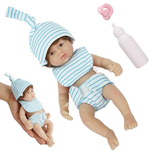 ISOYTERO Mini -Babypuppen, 6 Zoll niedliche lebensee lebensgeborene Babypuppe, weiche Silikon -Ganzkörperpuppe, tragbarer Jungen Mini mit Spielzeugzubehör Geschenkset für Kinder, Blaue Streifenpuppen von ISOYTERO