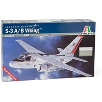 Ab Mitte der 1970er-Jahre bis 2009 war die S-3 Viking das Standard-U-Boot-Jagdflugzeug der US Navy. Die große doppelstrahlige Maschine wurde als trägergestütztes Flugzeug zur Bekämpfung feindlicher U-Boote sowie zur Fernerkundung eigesetzt. Die Standardausrüstung bestand aus einem aus dem Heck ausfahrbaren MAD-Ausleger (Magnetic Anomaly Detector), Sonarbojen, Waffen zur U-Boot-Bekämpfung sowie Infrarotsensoren unterem Cockpit. Insgesamt ließ die Navy 178 Stück produzieren. Im direkten Vergleich mit ihrem Vorgänger, dem U-Boot-Jäger Grumman S-2, konnte die S-3 ein dreimal so großes Seegebiet absuchen und doppelt so viel Waffen und Bojen mitführen. Lieferumfang: Bausatz, Anleitung, Dekor - Detaillierter Modellbausatz im Maßstab 1:48. - Das Standmodell hat die folgenden Abmessungen: Länge: 33,9 cm - Der qualitativ hochwertige Bausatz von ITALERI muss in Eigenregie montiert werden. - Der selbstständige Aufbau wird mithilfe einer Schritt-für-Schritt bzw. bebilderten Aufbauanleitung begleitet. Die Aufbauanleitung ist selbstverständlich im Lieferumfang enthalten. - Auf Basis der Aufbauanleitung müssen die passgenauen Einzelteile zusammengefügt werden. Eine Lackierung der Teile kann nach eigenen Vorstellungen vorgenommen werden. - Werkzeug, Klebstoff und Farben sind im Lieferumfang des Plastikbausatzes nicht enthalten. Diese müssen optional erworben werden. von ITALERI
