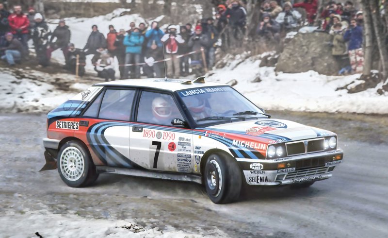 Lancia HF Integrale Lancia HF Integrale von Italeri
