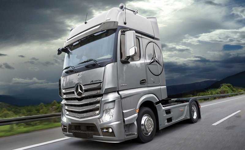 Mercedes Benz Actros MP4 Gigaspace Mercedes Benz Actros MP4 Gigaspace von Italeri