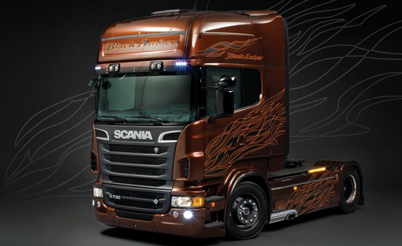 Scania R730 V8 Black Amber Scania R730 V8 Black Amber von Italeri