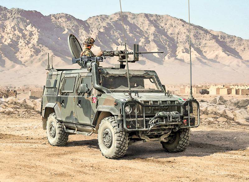 VTLM Lince VTLM Lince von Italeri