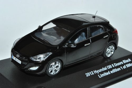 J-Collection Hyundai I30 5 Türer Schwarz 2. Generation GD Ab 2011 1/43 Modell Auto mit individiuellem Wunschkennzeichen von J-Collection