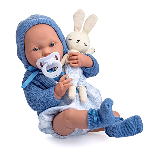 JC TOYS La Newborn Puppe für Neugeborene, 38 cm, aus weichem Vinyl, Kollektion Royal, Kleidung mit Zeichnung Toile de jouy, Schnuller und Plüsch, Kind, blau, entworfen in Spanien von Berenguer, 2 von jc toys