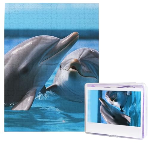 Puzzle mit zwei Delfinen im Wasser, 500 Teile, Holzpuzzle, personalisiertes Fotopuzzle für Erwachsene, Bildpuzzle, Hochzeitspuzzle für Geburtstag, Valentinstag, Jahrestag Puzzle mit zwei Delfinen im Wasser, 500 Teile, Holzpuzzle, personalisiertes Fotopuzzle für Erwachsene, Bildpuzzle, Hochzeitspuzzle für Geburtstag, Valentinstag, Jahrestag von JHLMN