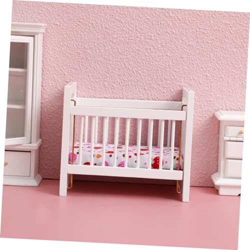 JOINPAYA Miniatur Puppenhaus Babybett Weiß Verarbeitung Glatte Oberfläche Robustes Mini Kinderbett Modell für Puppenhäuser Fördert Kreativität und Kognitive Entwicklung bei Kindern von JOINPAYA