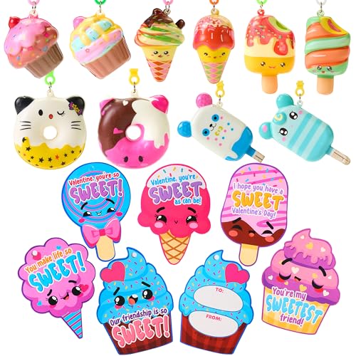 JOYIN 30 Packungen Dessert-Squishy-Spielzeug, Stressabbau-Schlüsselanhänger mit Valentinstags-Grußkarten für Klassenzimmer, Austauschpreise, Valentinstagsparty-Gastgeschenke und Geschenke für Jungen von JOYIN