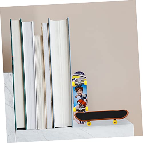 JUMPLAWN 12Stücke Grip Tape Rutsch Schaumstoff Klebeband für Mini Skateboards Geeignet für Zubehör und Freizeitaktivitäten JUMPLAWN 12Stücke Grip Tape Rutsch Schaumstoff Klebeband für Mini Skateboards Geeignet für Zubehör und Freizeitaktivitäten von JUMPLAWN