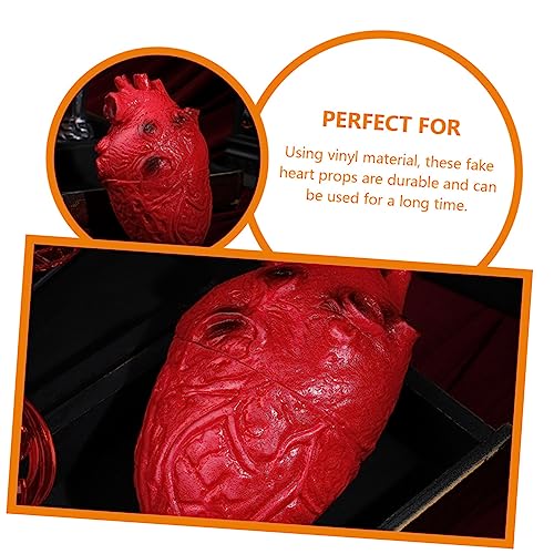 JUMPLAWN 2 Stück Halloween Deko Herz Requisiten aus Vinyl Blutiges Realistisches Herzimitat für Gruselige Party Atmosphäre Langlebig und Sicher als Fake Heart Dekoration für Halloween von JUMPLAWN