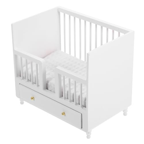 JUMPLAWN Babypuppenkrippe Mit Holzgeländer Für Puppenhaus Zubehör Und Miniatur Einrichtung Weißes Kinderzimmer Möbelstück JUMPLAWN Babypuppenkrippe Mit Holzgeländer Für Puppenhaus Zubehör Und Miniatur Einrichtung Weißes Kinderzimmer Möbelstück von JUMPLAWN