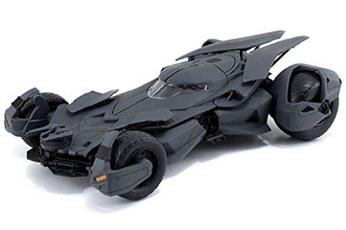 Funko 97395 DC 97395 1:24 Scale Batman vs Superman Batmobile Pre-Painted Die Cast Kit von Jada