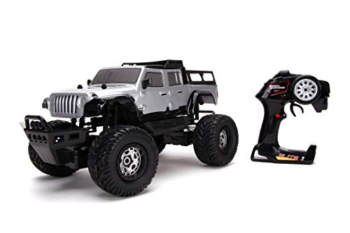 Jada Toys 253209005 Fast & Furious Jeep Gladiator, RC, ferngesteuertes Auto, 4x4, Allradantrieb, Turbo, USB Ladefunktion, inkl. 2-Kanal Fernsteuerung, Maßstab 1:12, Silber, ab 8 Jahren von Jada Toys