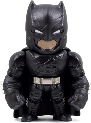 Jada Toys DC Armored Batman Figur (10 cm) - Superhelden-Actionfigur aus Batman v Superman mit Maske und Rüstung, Sammelfigur aus Metall für Fans und Kinder ab 8 Jahre von Jada Toys