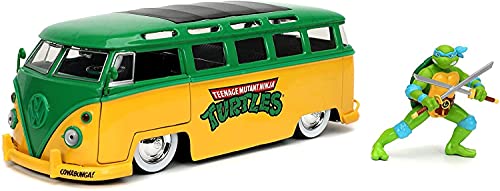 Jada 1:24 Diecast 1962 VW Bus with TMNT Leo von Jada Toys