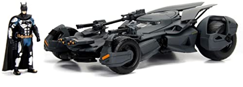 Jada Toys Batman vs Superman Justice League 2016 Batmobil, Miniatur-Fahrzeug, 99232BK, Schwarz, Maßstab 1:24 Jada Toys Batman vs Superman Justice League 2016 Batmobil, Miniatur-Fahrzeug, 99232BK, Schwarz, Maßstab 1:24 von Jada Toys