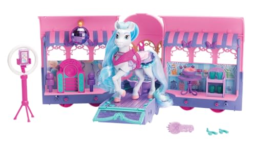 Jakks Pacific Wild Manes Horse Toys Perla's Clubhouse Trailer-Spielset mit Perla-Pferdepuppenfigur, mit über 25 interaktiven Funktionen, rosa, empfohlen für Kinder ab 3 Jahren Jakks Pacific Wild Manes Horse Toys Perla's Clubhouse Trailer-Spielset mit Perla-Pferdepuppenfigur, mit über 25 interaktiven Funktionen, rosa, empfohlen für Kinder ab 3 Jahren von Jakks Pacific